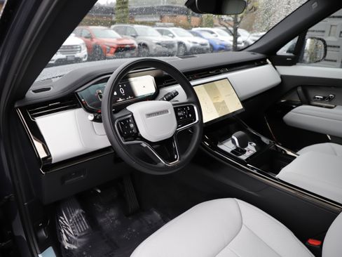 New 2026 Land Rover Range Rover Sport SE AWD/4WD image 18