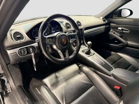 Used 2018 Porsche 718 Cayman Base image 8
