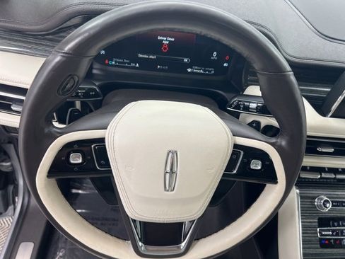 Certified 2023 Lincoln Aviator Black Label w/ Class IV Trailer Tow Package image 23