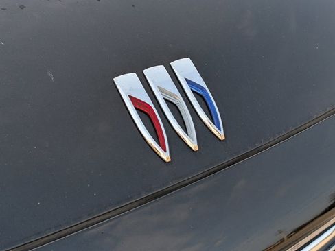 Used 2024 Buick Envision Preferred image 5