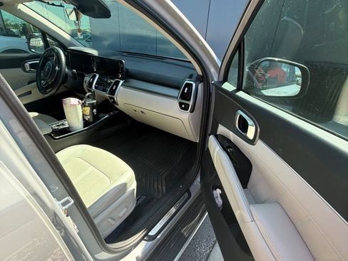 Used 2022 Kia Sorento SX FWD image 15