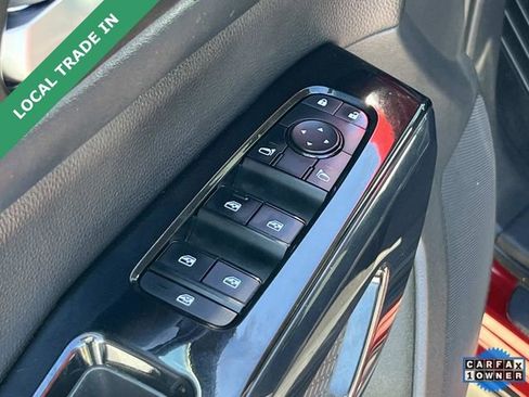 Used 2022 Nissan Pathfinder SV FWD image 25