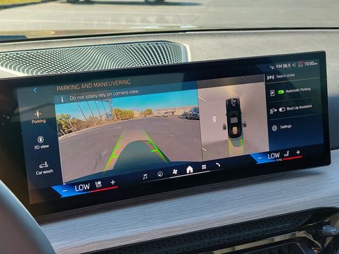 Used 2025 BMW 330i Sedan image 24