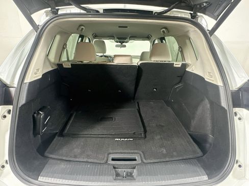Used 2025 Nissan Rogue SV FWD image 27