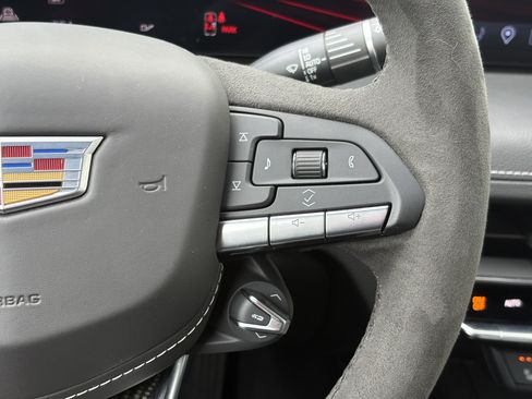 Certified 2025 Cadillac CT5 V Blackwing w/ Precision Package RWD image 17