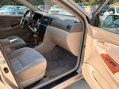 Used 2006 Toyota Corolla LE FWD image 17