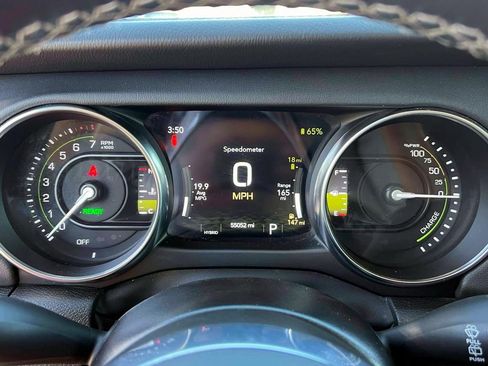 Used 2022 Jeep Wrangler Unlimited Sahara 4xe image 23