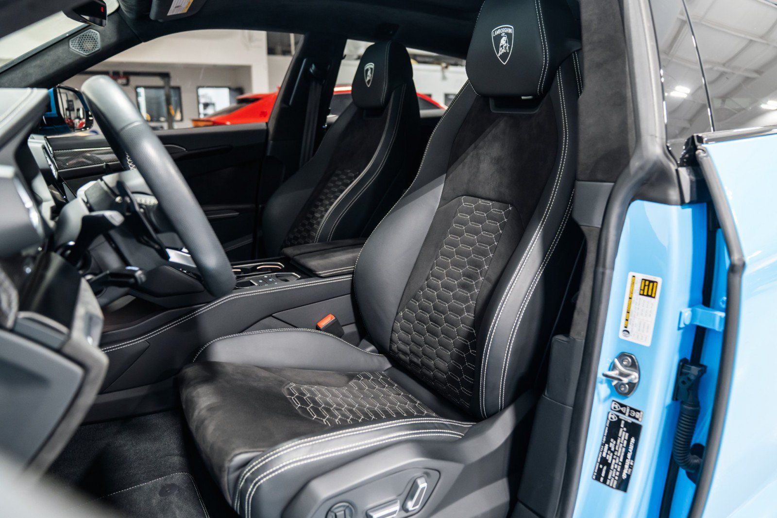 Used 2024 Lamborghini Urus S AWD/4WD image 11
