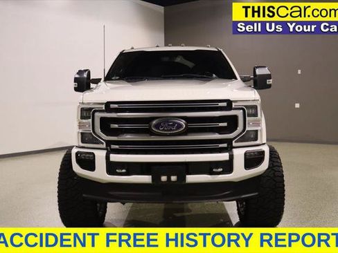 Used 2022 Ford F250 Platinum w/ FX4 Off-Road Package AWD/4WD image 3