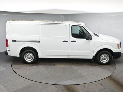 Used 2014 Nissan NV 2500 S image 25
