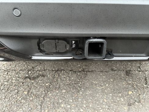 New 2026 Ford Explorer ST-Line w/ ST-Line Street Pack image 17