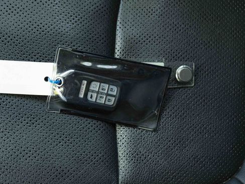 Used 2024 Honda Odyssey Elite image 48