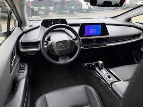 Used 2023 Toyota Prius XLE FWD image 15