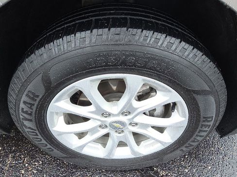 Used 2018 Chevrolet Equinox LT FWD image 10