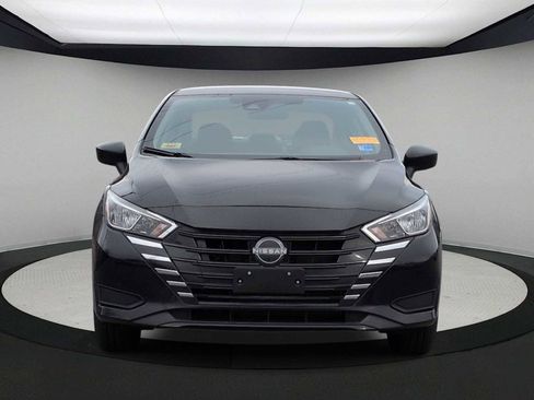 Used 2024 Nissan Versa S image 3