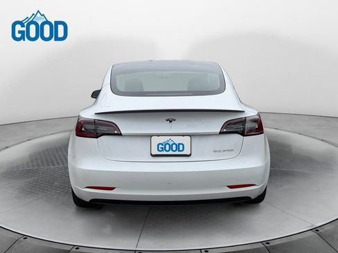 Used 2022 Tesla Model 3 Performance image 4