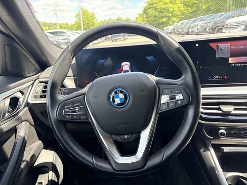 Used 2023 BMW i4 eDrive40 w/ Premium Package RWD image 11