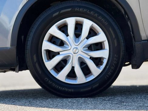 Used 2016 Nissan Rogue SV FWD image 29
