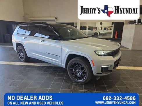 Used 2023 Jeep Grand Cherokee L Summit AWD/4WD image 2