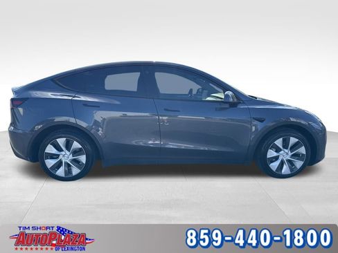 Used 2023 Tesla Model Y Long Range image 6