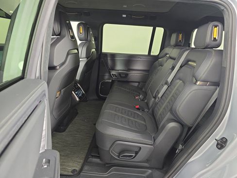 Used 2024 Rivian R1S Adventure AWD/4WD image 21