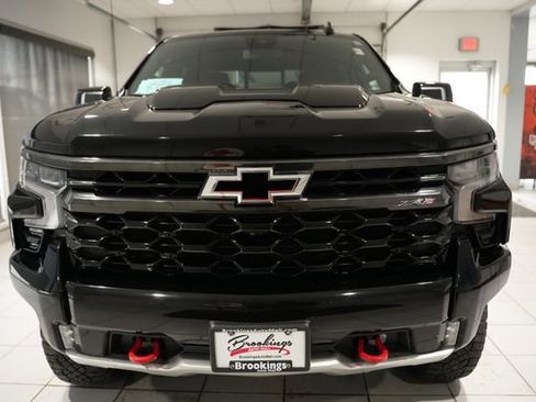 Used 2024 Chevrolet Silverado 1500 ZR2 image 6