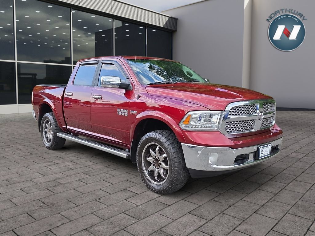 Used 2016 RAM 1500 Laramie w/ Convenience Group AWD/4WD image 7