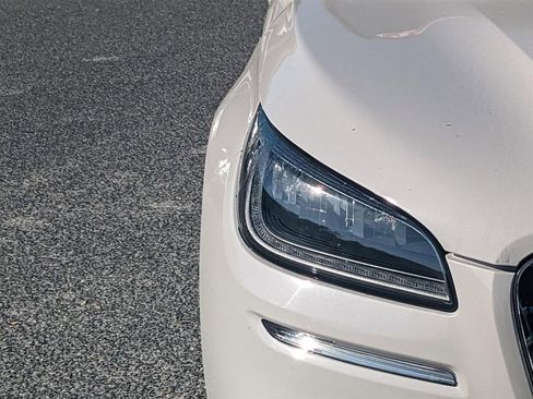 Certified 2021 Lincoln Corsair Reserve w/ Elements Package image 10