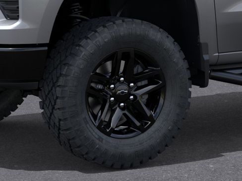 New 2026 Chevrolet Silverado 1500 Custom Trail Boss w/ LPO, Dark Essentials Package AWD/4WD image 9