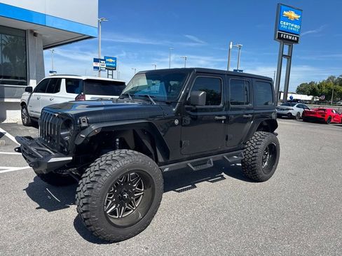 Used 2023 Jeep Wrangler Unlimited Sport AWD/4WD image 1