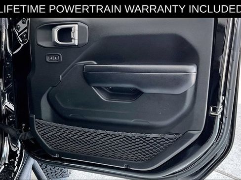Used 2019 Jeep Wrangler Unlimited Rubicon AWD/4WD image 24