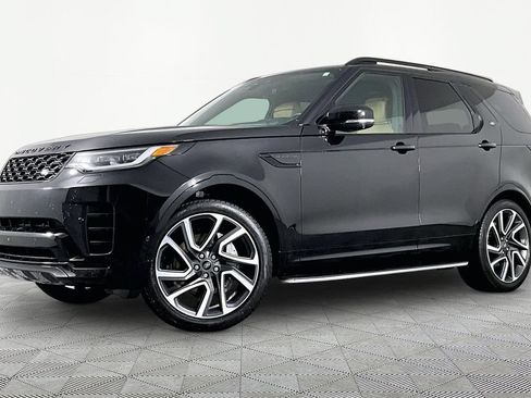Used 2024 Land Rover Discovery Dynamic SE AWD/4WD image 1