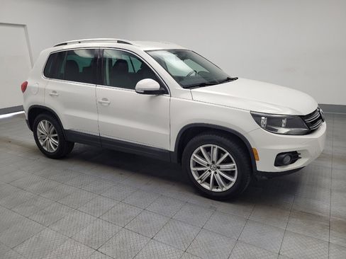 Used 2014 Volkswagen Tiguan SE image 11