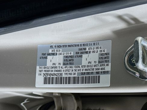 Used 2024 MAZDA MAZDA3 s FWD image 12