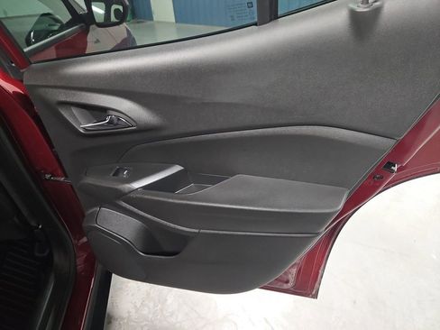 Used 2024 Chevrolet Trax LT w/ Driver Confidence Package image 11