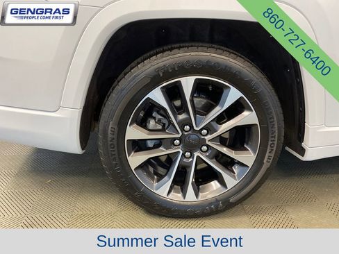 Certified 2025 Jeep Grand Cherokee L Overland w/ Advanced Protech Group III AWD/4WD image 37