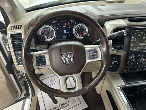 Used 2015 RAM 2500 Laramie AWD/4WD image 4
