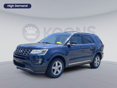 Used 2016 Ford Explorer XLT AWD/4WD image 1