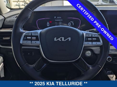 Used 2025 Kia Telluride EX image 28