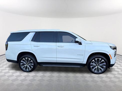 Used 2025 Chevrolet Tahoe High Country RWD image 4