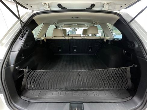 Used 2018 Subaru Outback 2.5i Limited AWD/4WD image 29