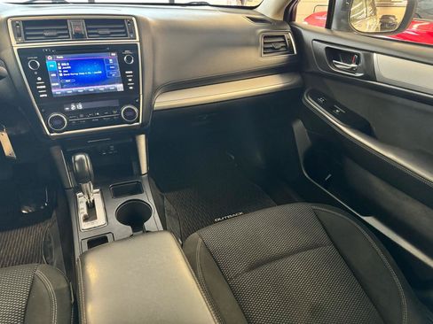 Used 2019 Subaru Outback 2.5i Premium AWD/4WD image 19