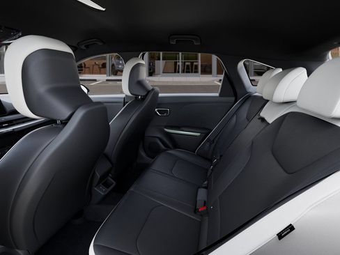 New 2026 Kia K4 GT-Line FWD image 20