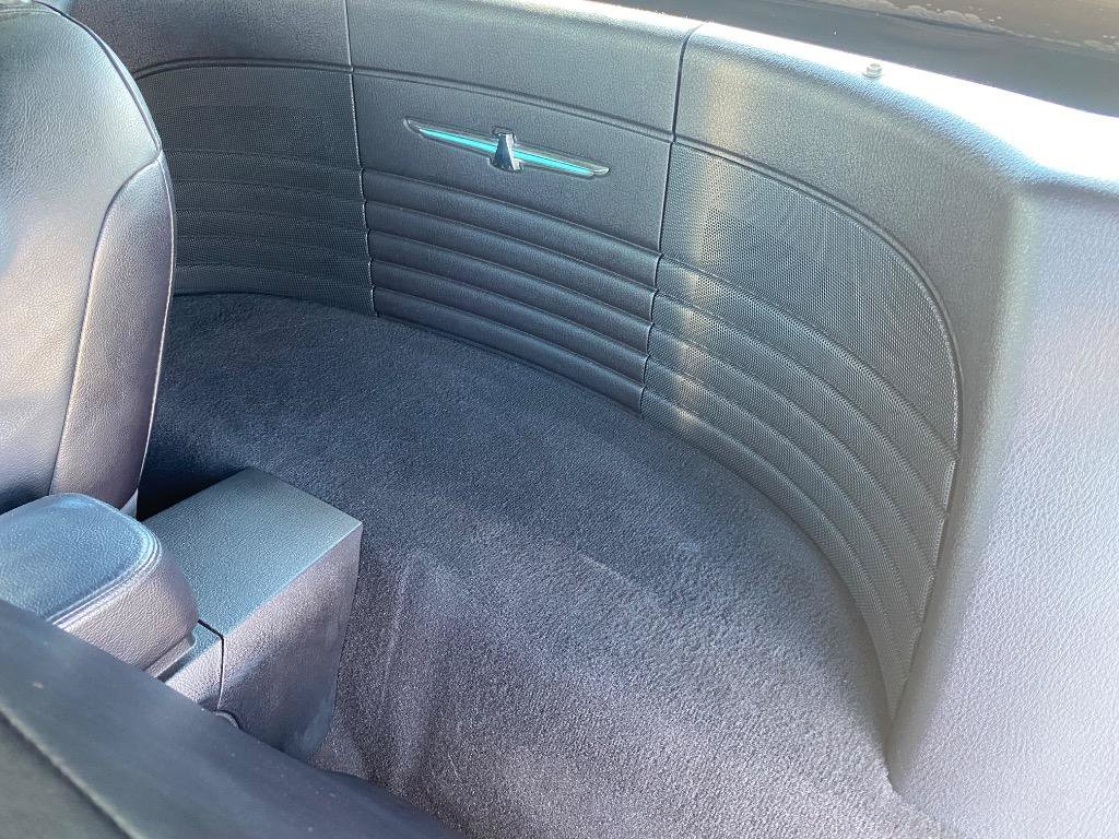 Used 2004 Ford Thunderbird RWD image 19