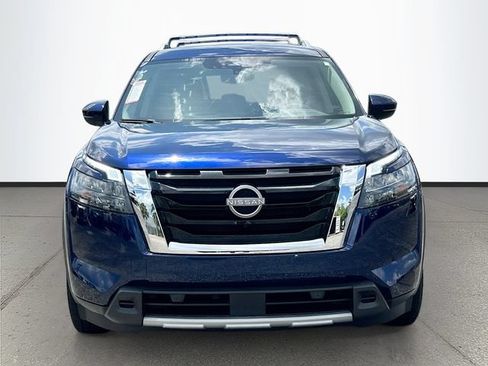 Certified 2025 Nissan Pathfinder SL AWD/4WD image 2