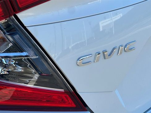 Used 2019 Honda Civic EX image 31