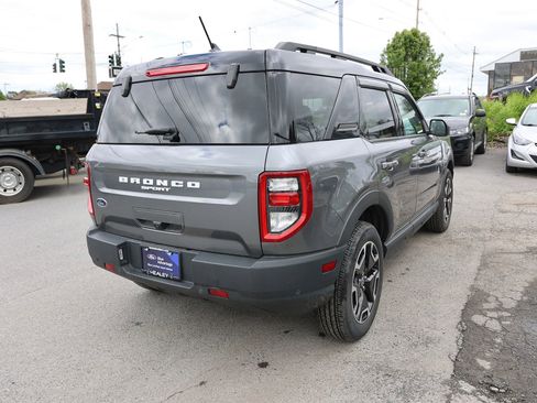 Used 2023 Ford Bronco Sport Outer Banks w/ Tech Package AWD/4WD image 7