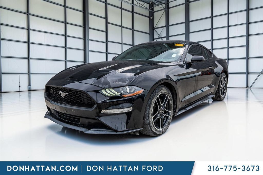 Used 2020 Ford Mustang Coupe RWD image 18