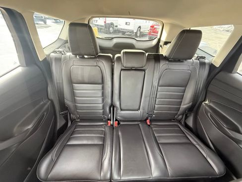 Used 2018 Ford Escape SEL image 18