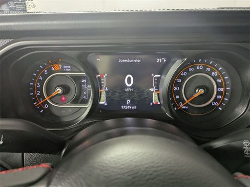 Certified 2024 Jeep Wrangler Unlimited Rubicon image 20